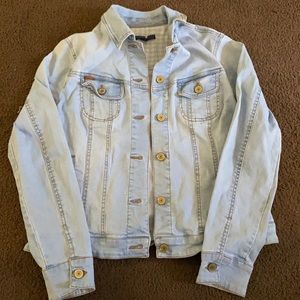 Jean jacket !!